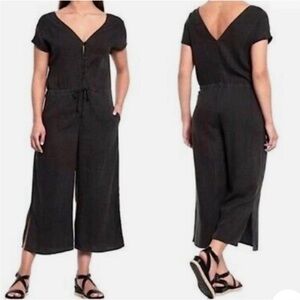 Cloth & Stone Black Jumpsuit size women’s large